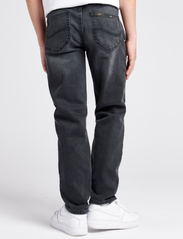 Lee Jeans - West - tavalised teksad - grey wash - 3