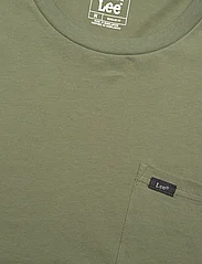 Lee Jeans - POCKET TEE - short-sleeved t-shirts - olive grove - 2