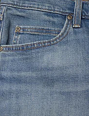 Lee Jeans - RIDER SHORT - denim shorts - warm breeze - 2