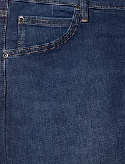 Lee Jeans - DAREN ZIP FLY - regular piegriezuma džinsa bikses - dark worn - 2