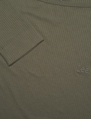 Lee Jeans - LS BOAT NECK TEE - long-sleeved tops - olive grove - 2