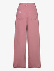 Lee Jeans - RELAXED CHINO - wide leg jeans - dark mauve - 1