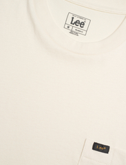 Lee Jeans - RELAXED POCKET TEE - de laveste prisene - ecru - 2