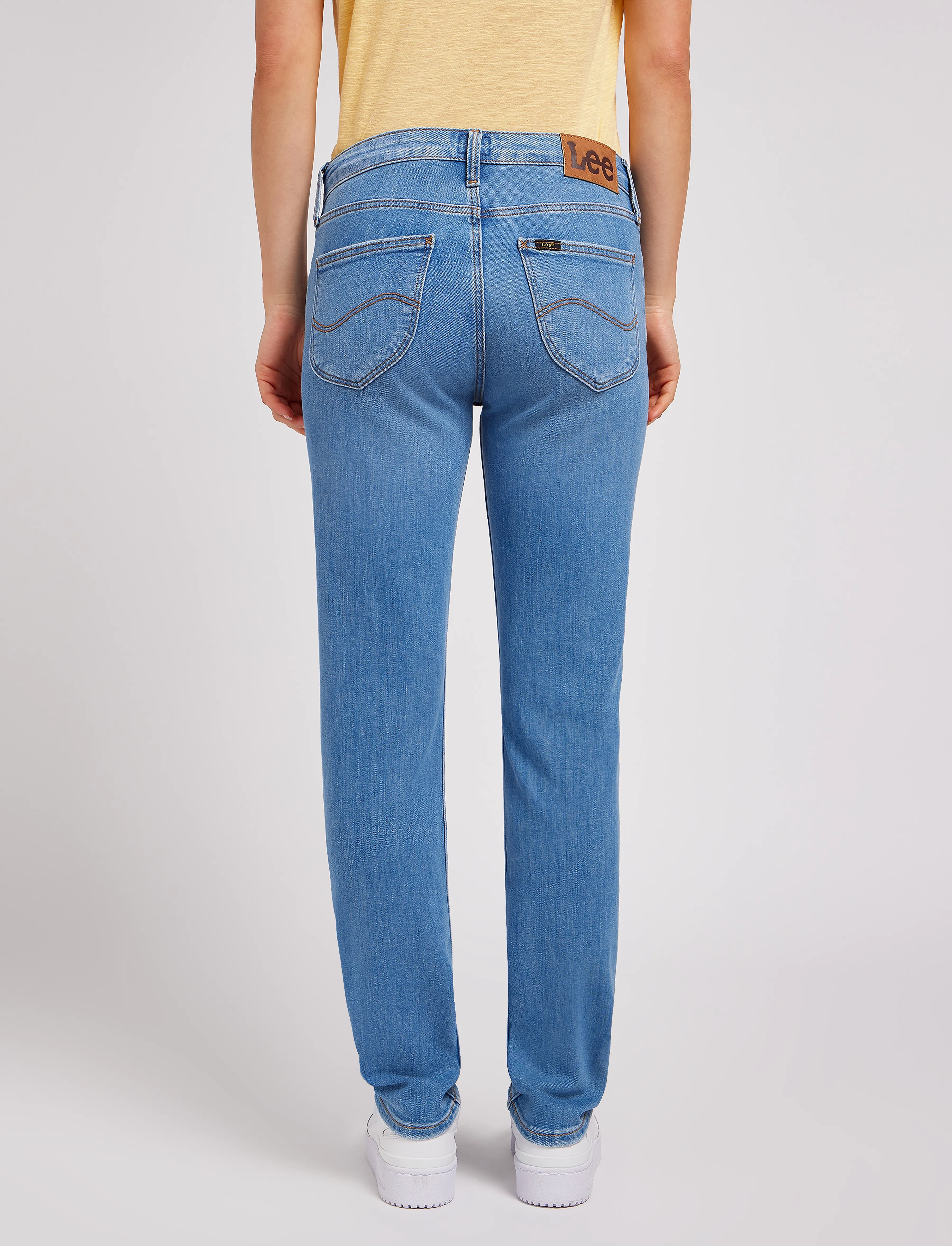 Lee Jeans - ELLY - kitsad teksad - mid conversation - 3