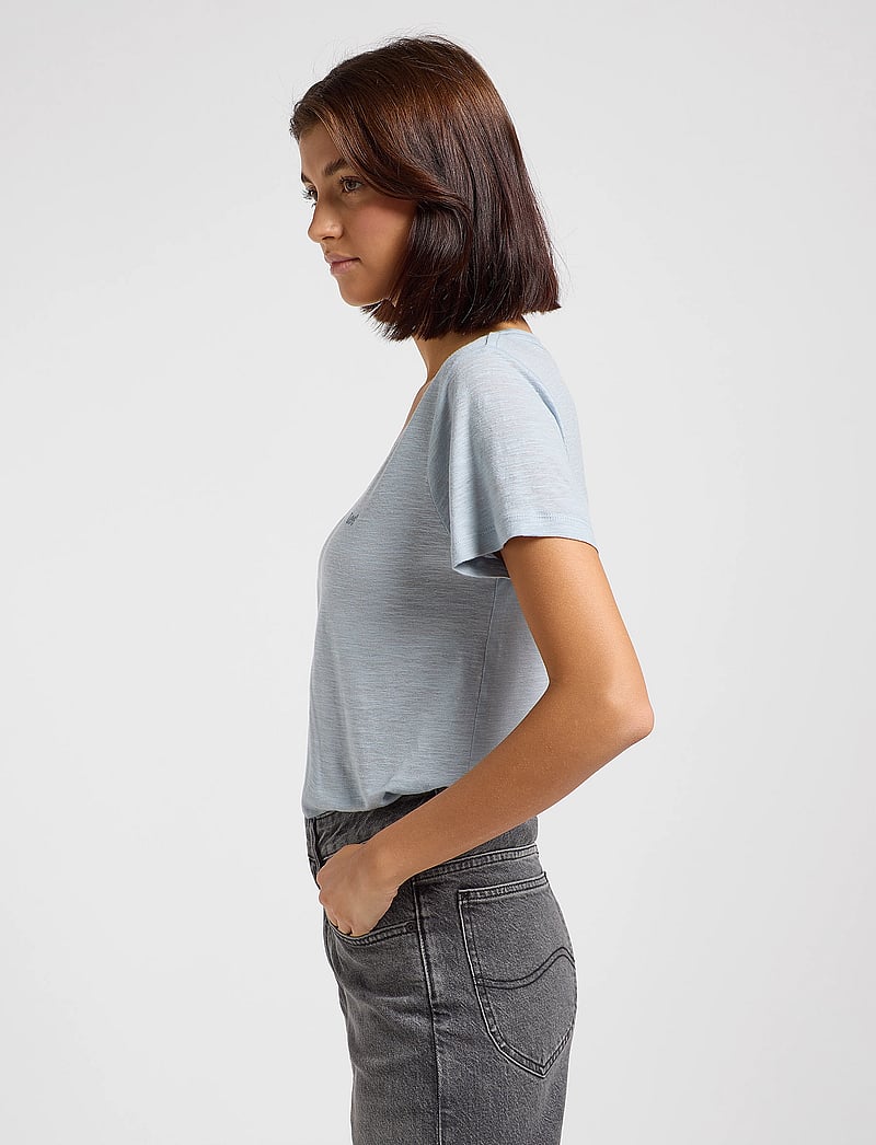 Lee Jeans - V Neck Tee - concrete gray - 5