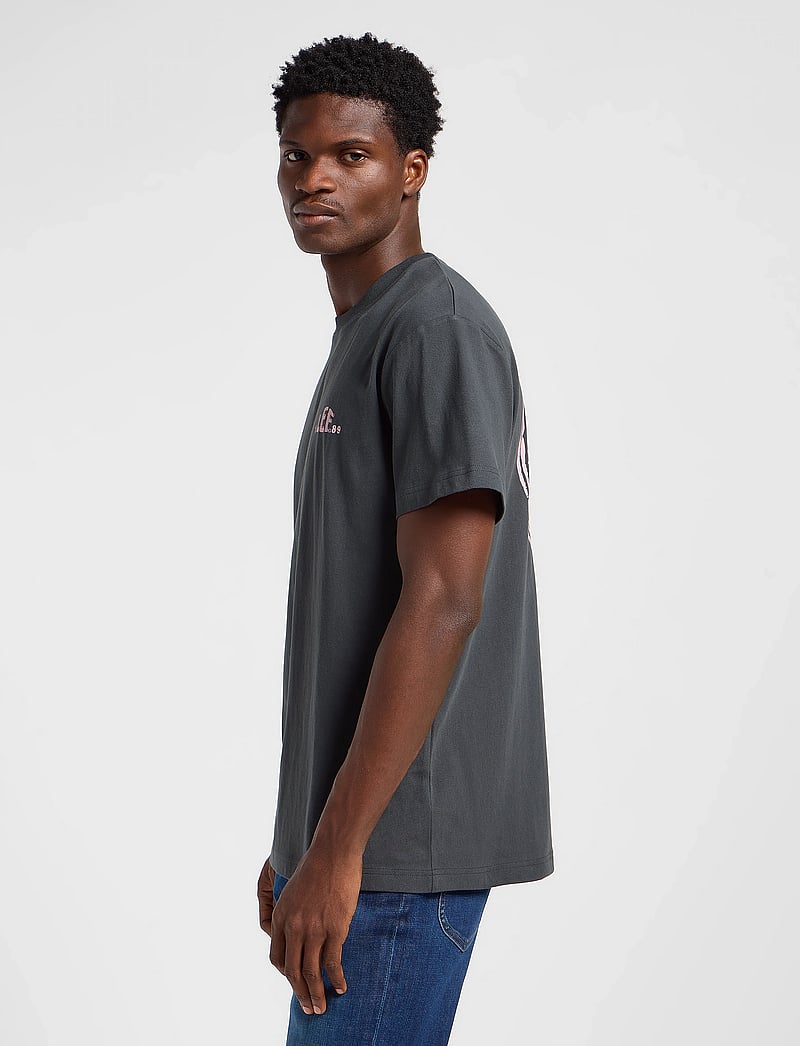 Lee Jeans - Regular Logo Tee - kurzärmelig - washed black - 4