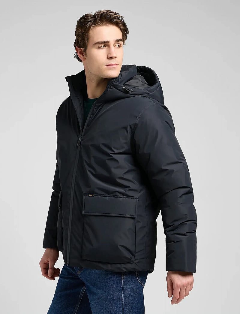 Lee Jeans - HOODED SHORT PUFFER - winterjacken - black - 4
