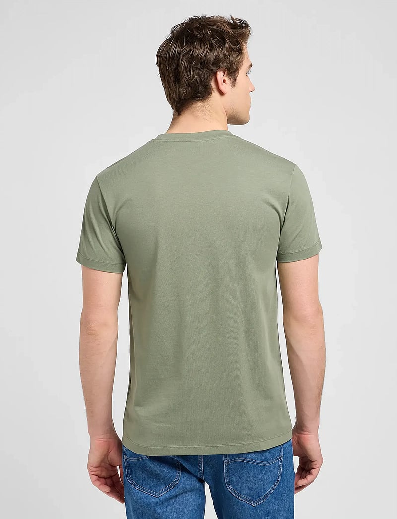 Lee Jeans - ULTIMATE POCKET TEE - kortärmade t-shirts - olive stone - 3