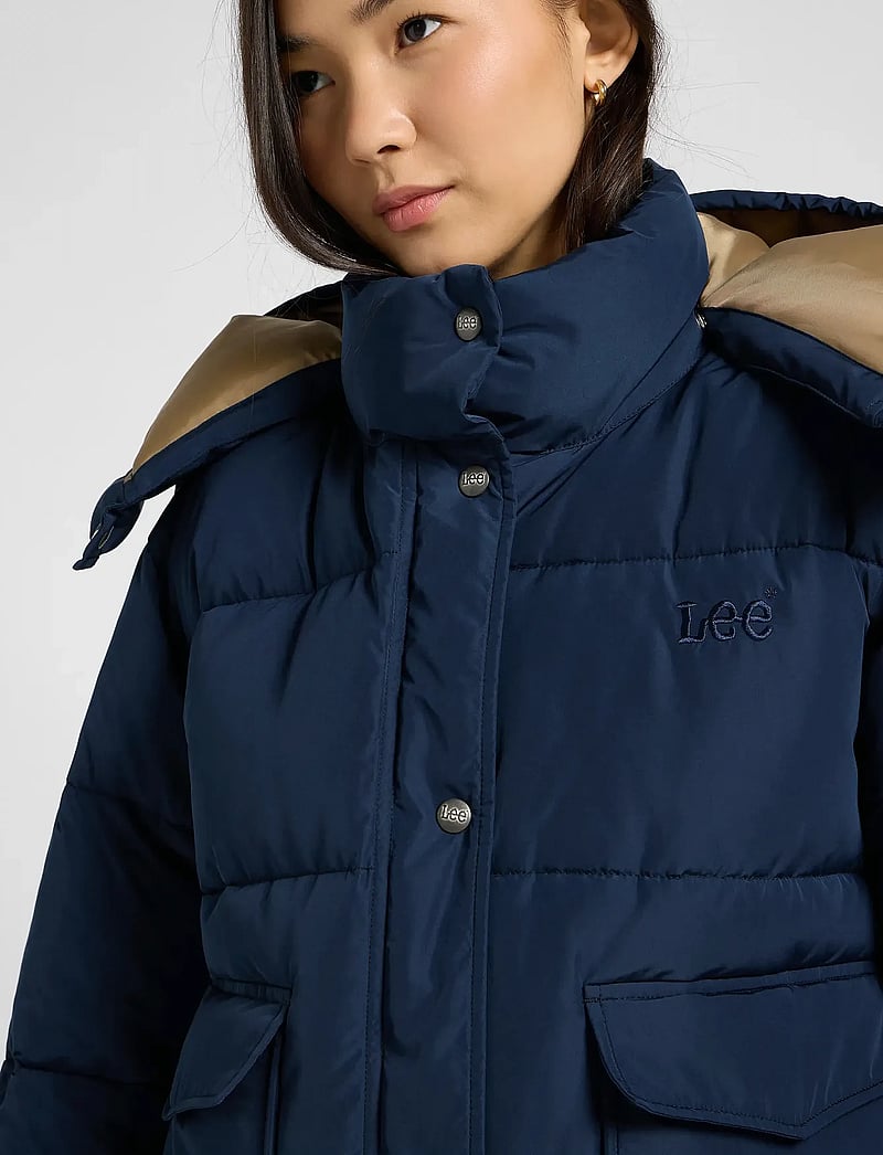 Lee Jeans - SHORT PUFFER WITH HOOD - dunjakker - rivet navy - 5