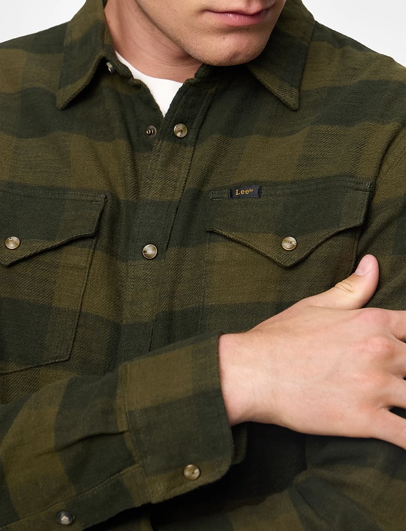 Lee Jeans - CLEAN WESTERN SHIRT - ruudulised särgid - army green buffalo check - 5