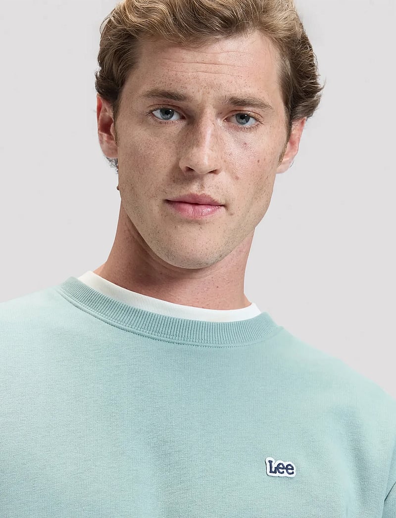 Lee Jeans - PATCH CREW SWS - sweatshirts - desert sage - 5