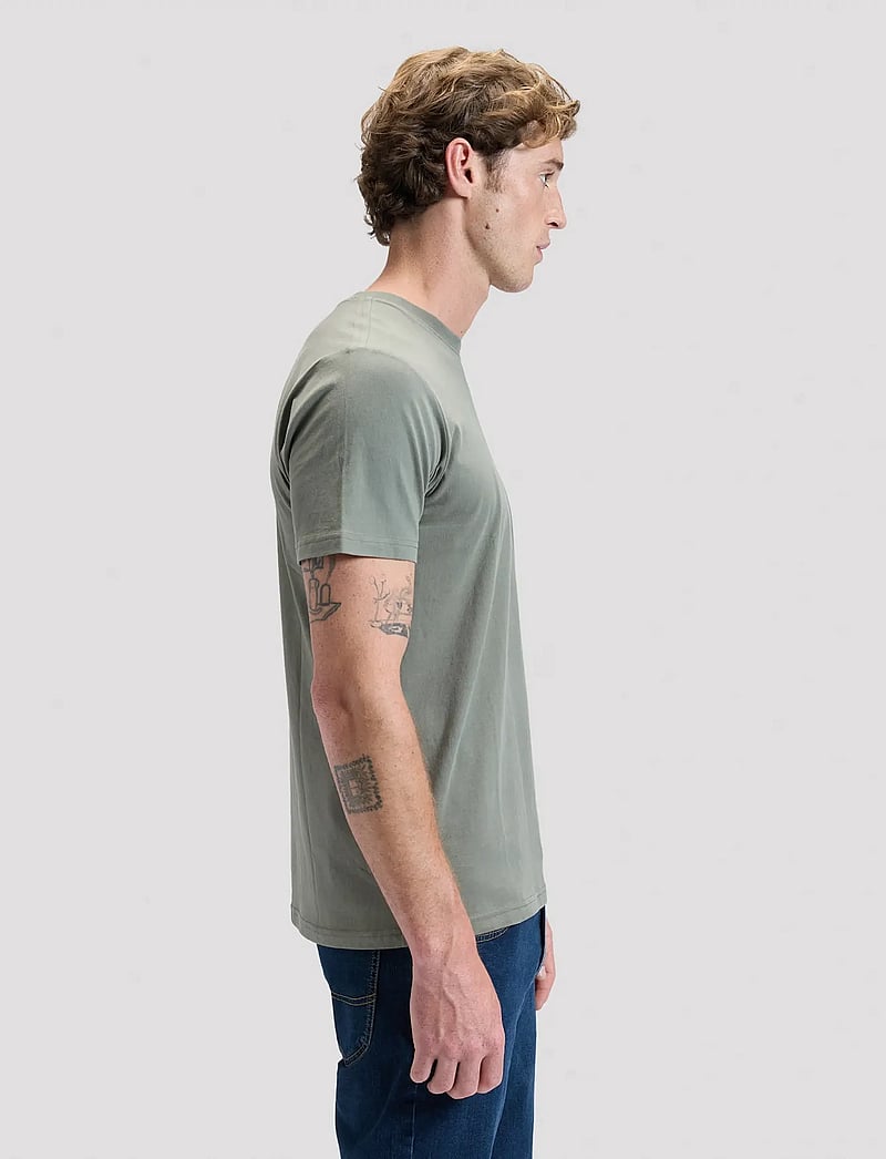Lee Jeans - MEDIUM WOBBLY LEE TEE - kurzärmelig - lichen olive - 5