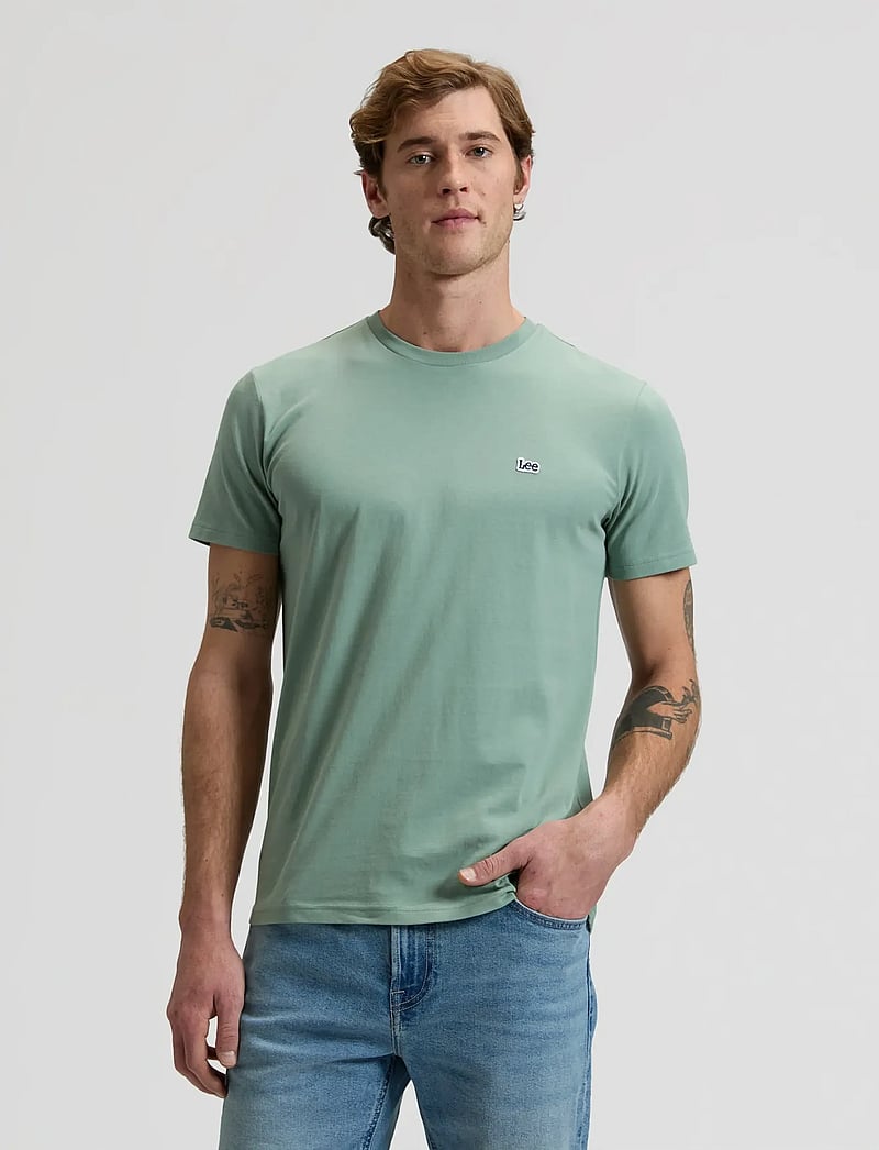 Lee Jeans - SS PATCH LOGO TEE - kurzärmelig - desert sage - 0