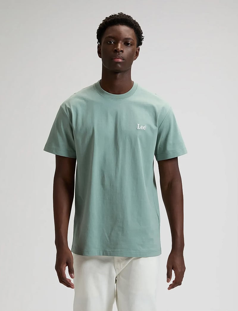 Lee Jeans - SS SMALL LOGO TEE - kortærmede t-shirts - desert sage - 0