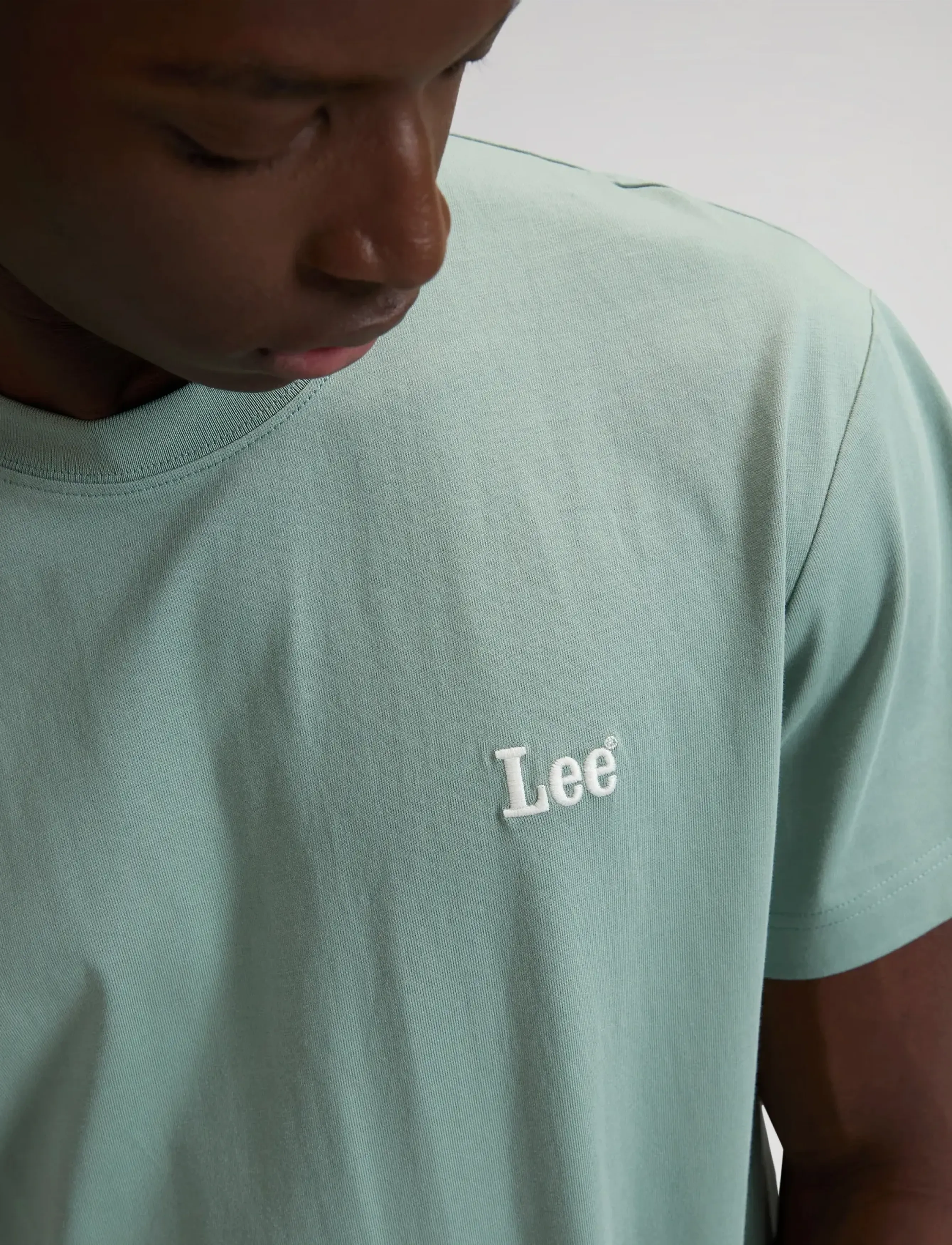 Lee Jeans - SS SMALL LOGO TEE - die niedrigsten preise - desert sage - 5