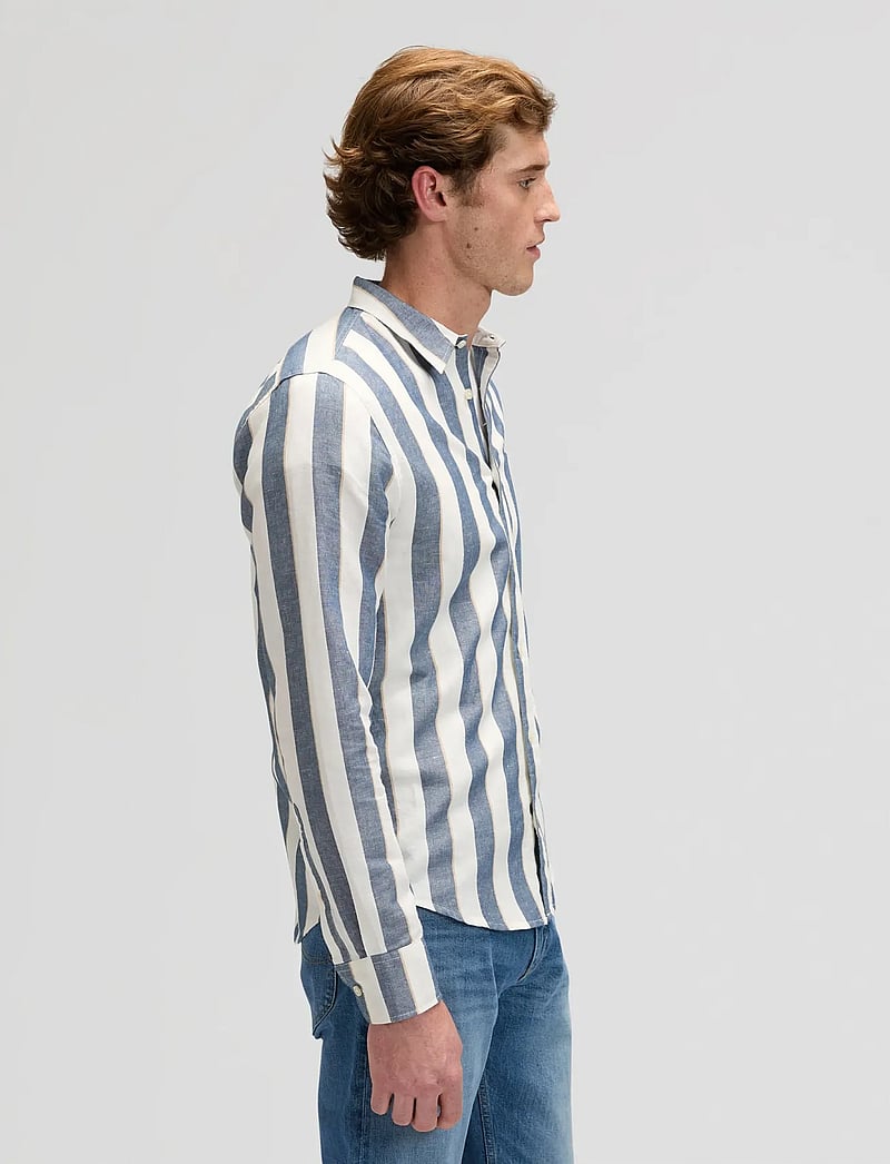 Lee Jeans - LEE SHIRT - stribede skjorter - academy blue stripe - 4