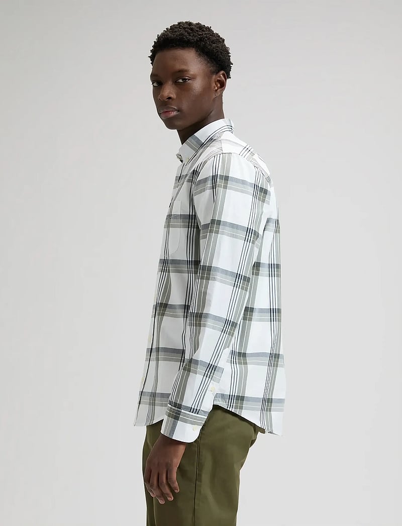 Lee Jeans - LEE BUTTON DOWN - ruudulised särgid - lichen navy plaid - 4