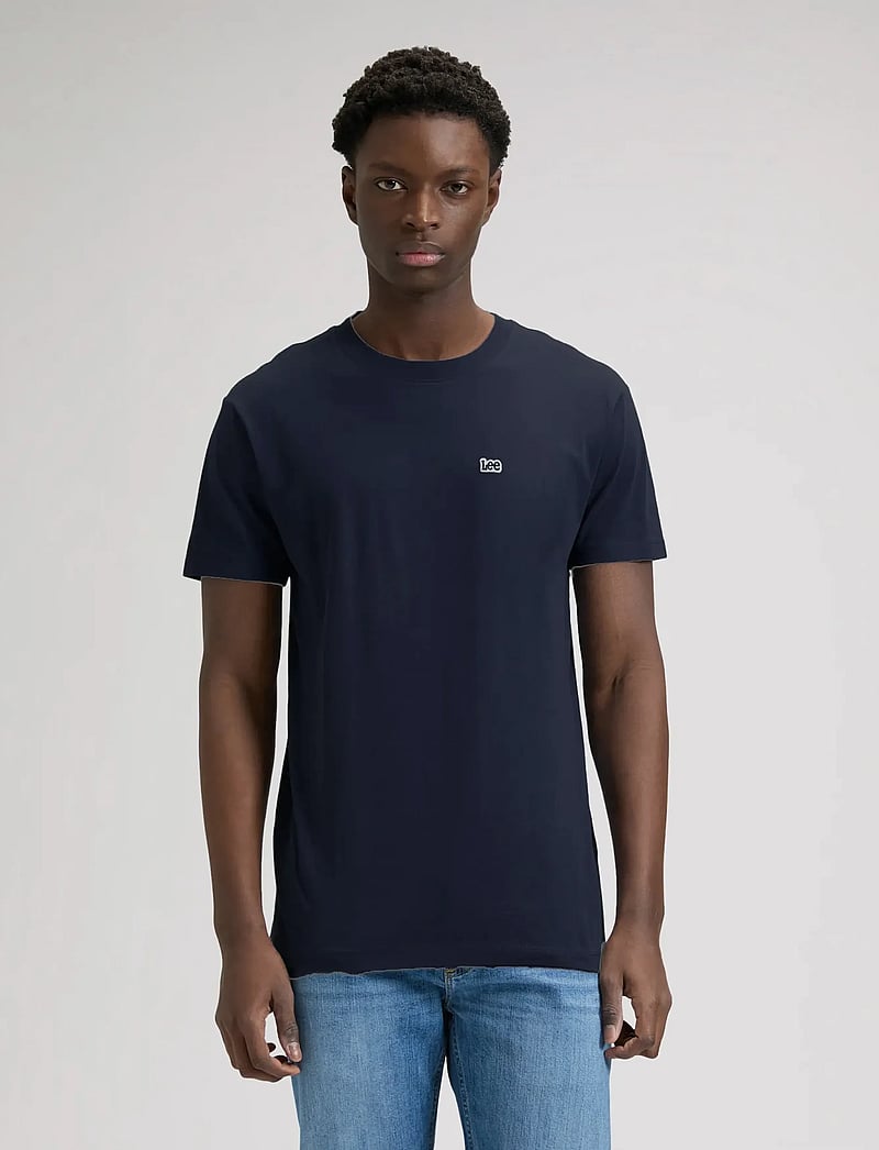 Lee Jeans - SS PATCH LOGO TEE - kortærmede t-shirts - navy - 0