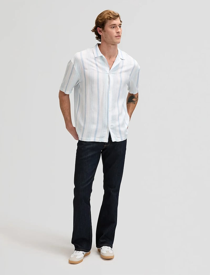 Lee Jeans - RLX RESORT SHIRT - kurzarmhemden - beau blue stripe - 3