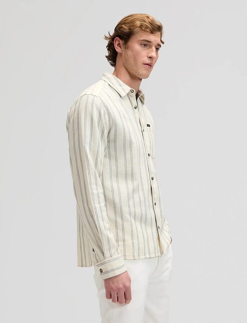 Lee Jeans - LEESURE SHIRT - gestreifte hemden - dustier blue stripe - 4