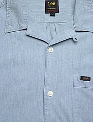 Lee Jeans - RESORT SHIRT - kortärmade skjortor - light chambray - 2