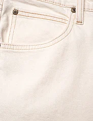 Lee Jeans - 5 POCKET SHORT - džinsa šorti - clean white - 2