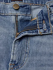 Lee Jeans - 5 POCKET SHORT - denim shorts - pool days - 3