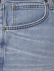 Lee Jeans - 5 POCKET SHORT - jeansowe szorty - solid blues - 2