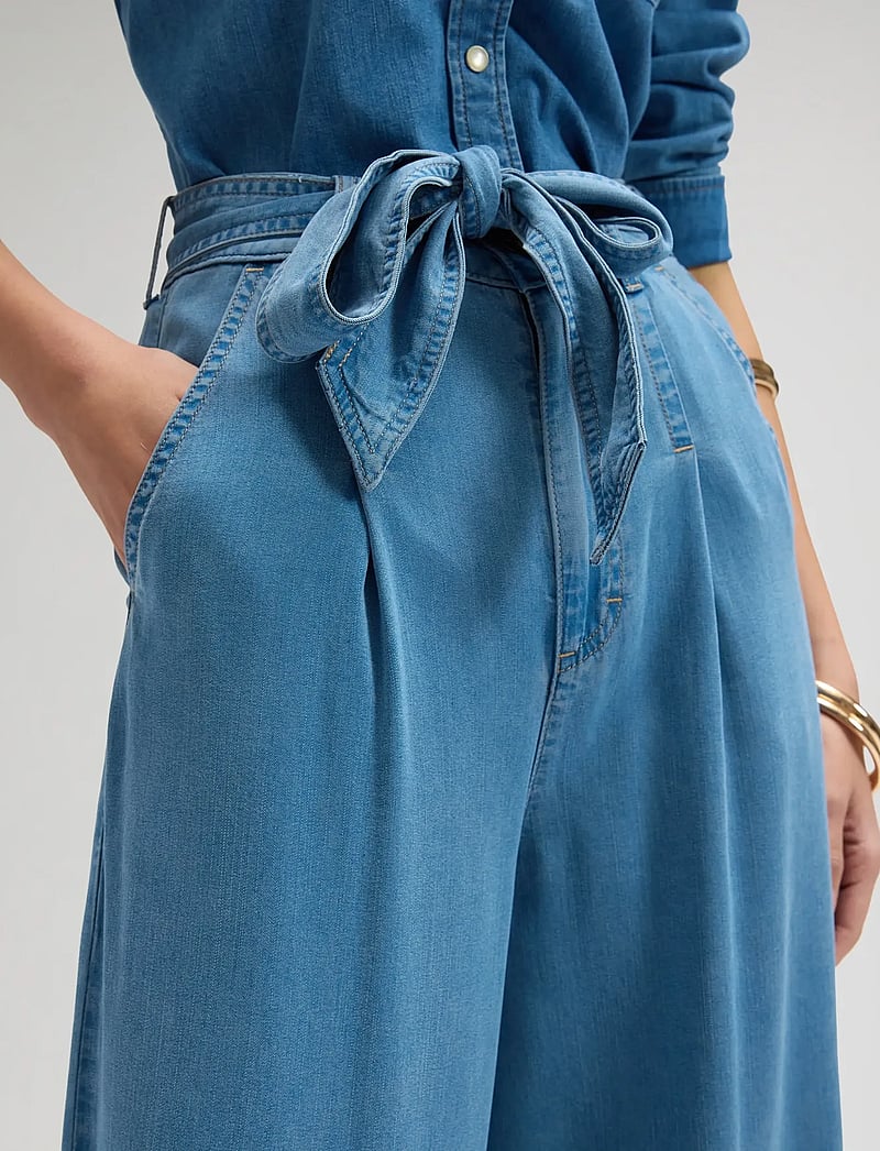 Lee Jeans - PLEATED WIDE LEG - hosen mit weitem bein - ice storm - 5