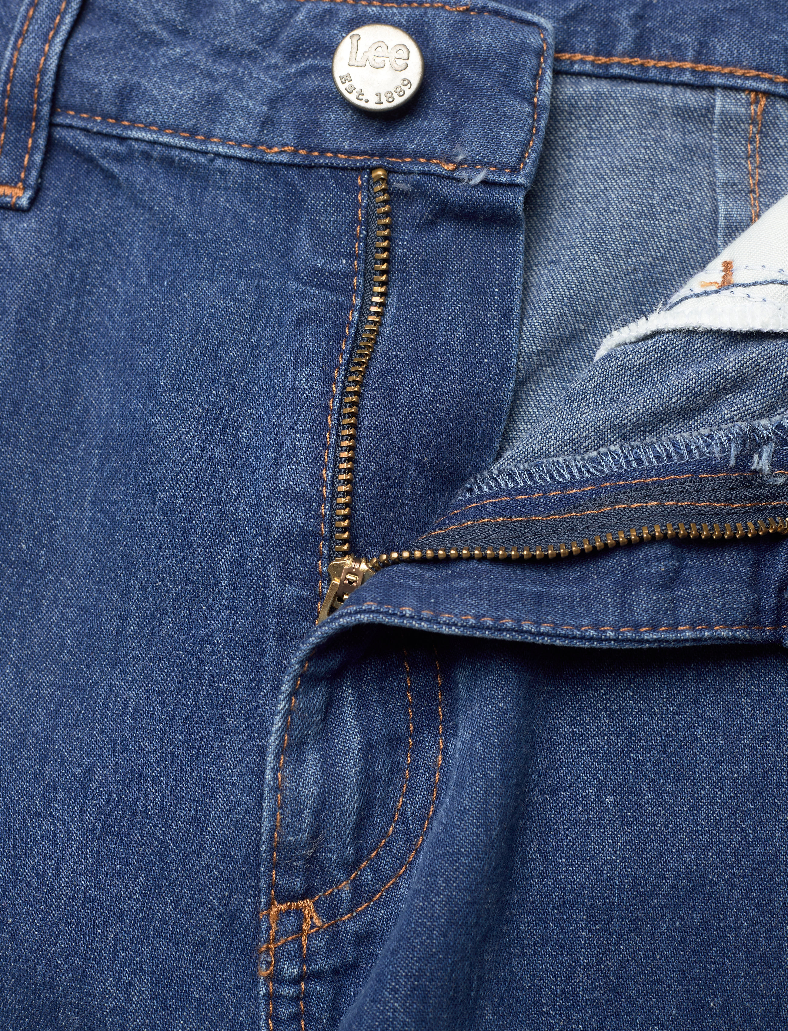 Lee Jeans - A Line Flare - mid jelt - 3