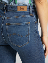 Lee Jeans - IVY - liibuvad teksad - mid de niro - 6