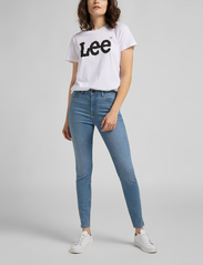 Lee Jeans - LOGO TEE - mažiausios kainos - white - 4