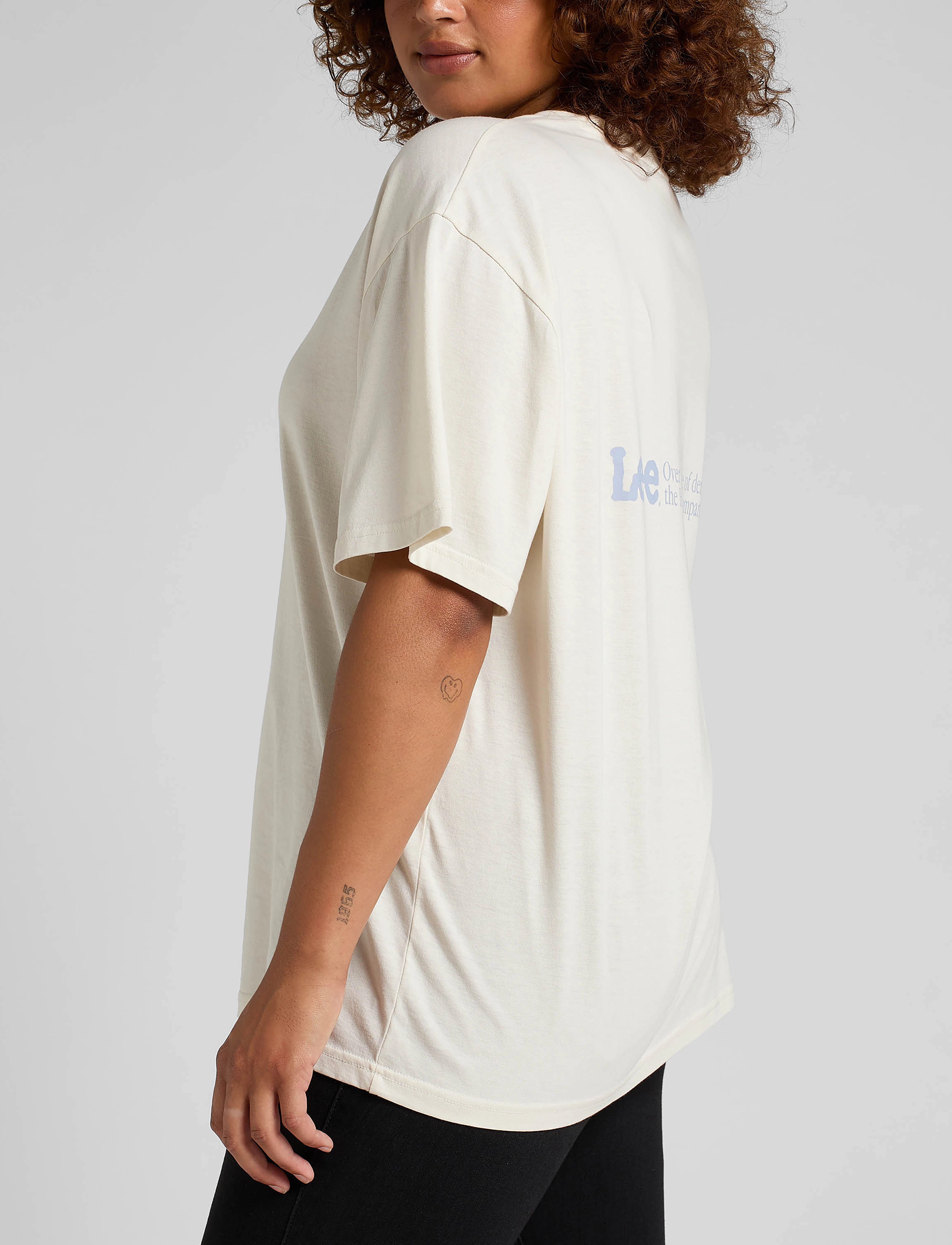 Lee Jeans - ESSENTIAL GRAPHIC TEE - ecru - 5