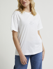 Lee Jeans - GRAPHIC TEE - t-shirty - bright white - 0