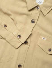 Lee Jeans - SERVICE DRESS - skjortklänningar - pale khaki - 7