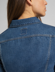 Lee Jeans - RIDER JACKET - denim jackets - sienna bright - 8