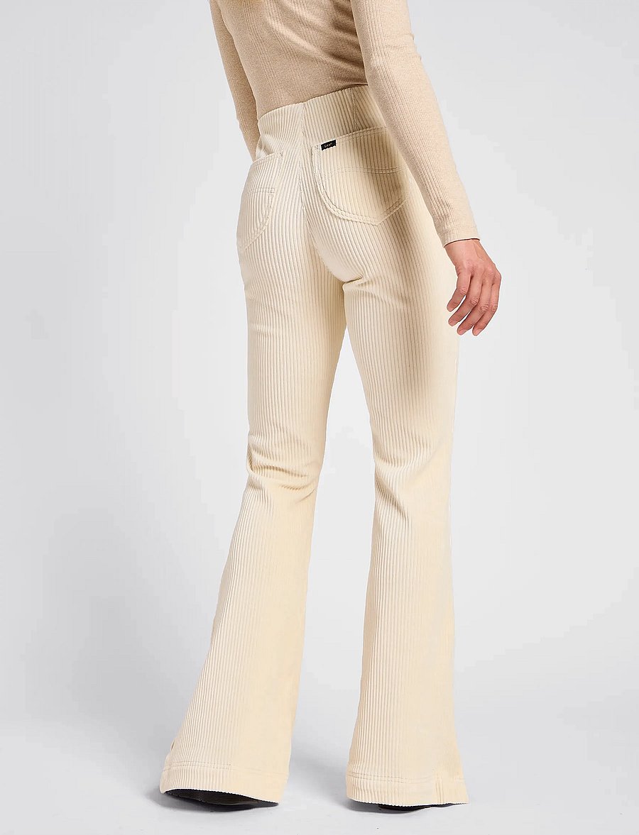 Lee Jeans - PULL ON FLARE - utsvängda jeans - soy bean - 3