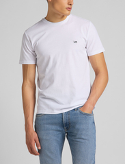 Lee Jeans - SS PATCH LOGO TEE - mažiausios kainos - white - 2