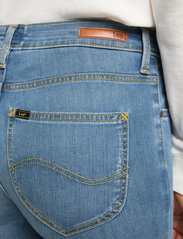 Lee Jeans - SCARLETT HIGH - skinny jeans - mid blue - 5