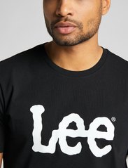 Lee Jeans - WOBBLY LOGO TEE - lowest prices - black - 7