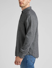 Lee Jeans - RIVETED SHIRT - rutede skjorter - black - 4
