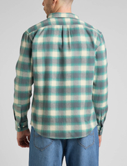 Lee Jeans - RIVETED SHIRT - ternede skjorter - monaco - 3