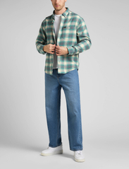 Lee Jeans - RIVETED SHIRT - ternede skjorter - monaco - 4