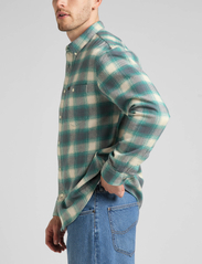 Lee Jeans - RIVETED SHIRT - ternede skjorter - monaco - 5