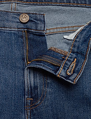 Lee Jeans - RIDER - regular piegriezuma džinsa bikses - mid stone - 3