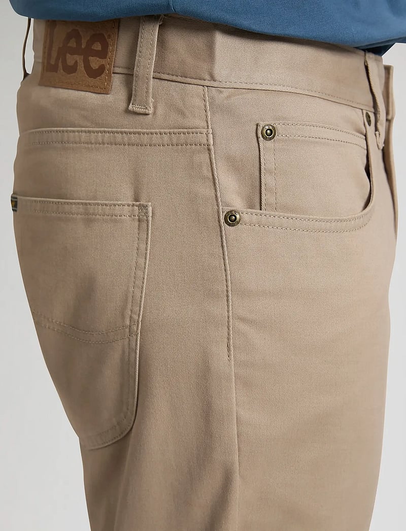 Lee Jeans - DAREN - regular jeans - dark taupe - 5