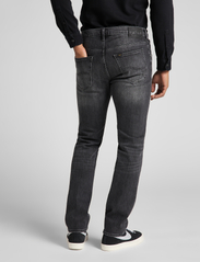 Lee Jeans - DAREN ZIP FLY - regular piegriezuma džinsa bikses - dk worn magnet - 3