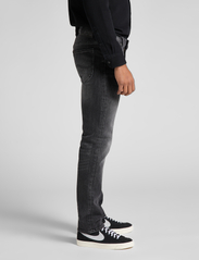 Lee Jeans - DAREN ZIP FLY - regular piegriezuma džinsa bikses - dk worn magnet - 5