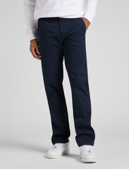 Lee Jeans - REGULAR CHINO SHORT - chino stila bikses - deep navy - 2