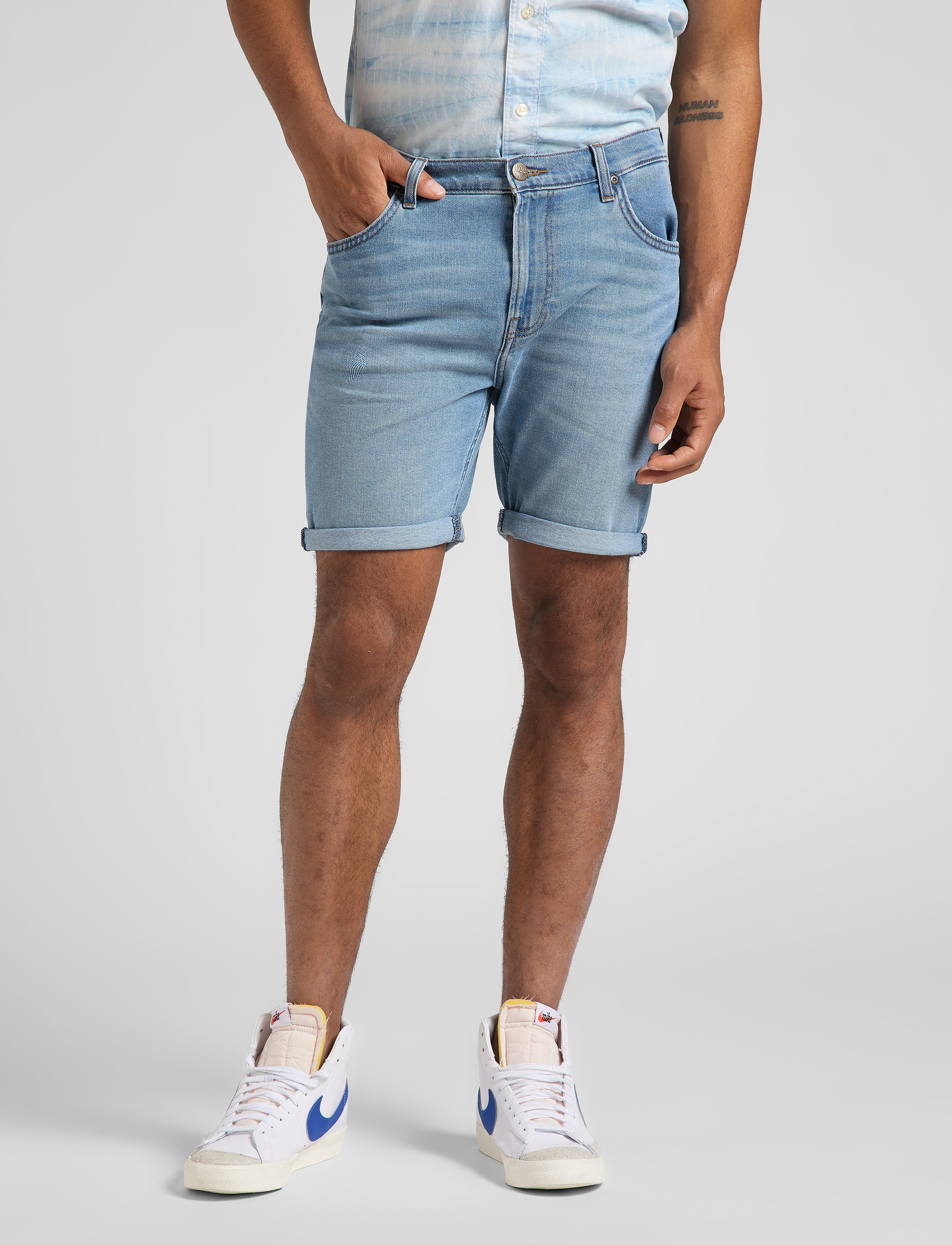 Lee Jeans - RIDER SHORT - dk visual cody - 2